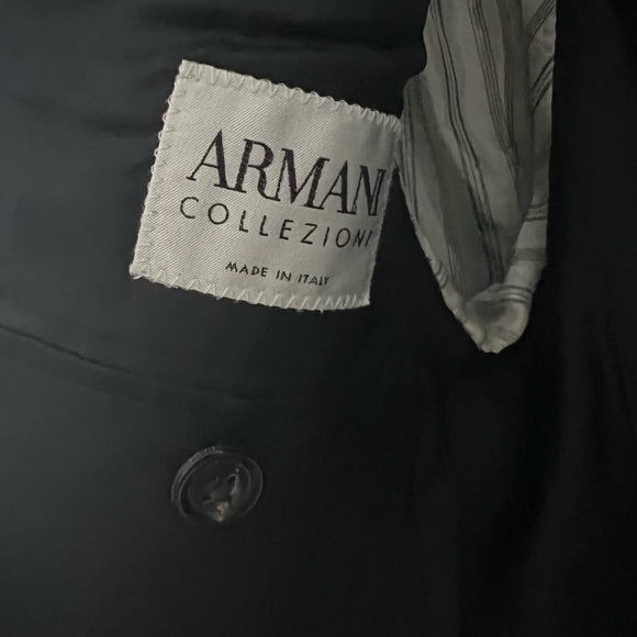 Armani Cashmere dinner jacket - Picture 2 of 3